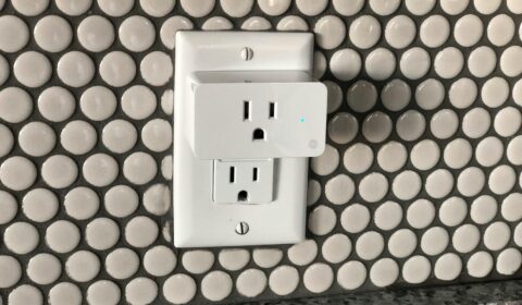 Managing PHP Compatibility: Why Automated Plugin Updates Risk Critical Site Crashes in 2026